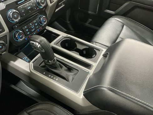 Used 2018 Ford F150 Lariat image 12