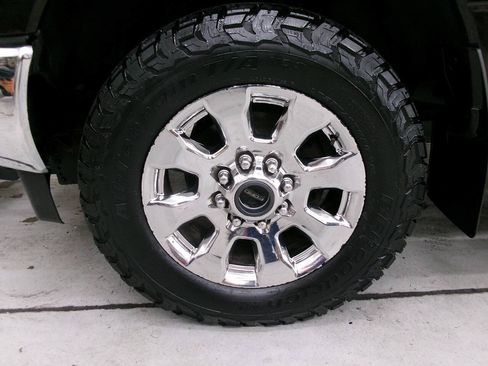 Used 2019 Ford F250 Lariat w/ Chrome Package AWD/4WD image 3