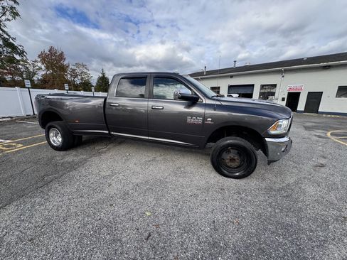 Used 2016 RAM 3500 Laramie image 24