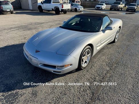Used 2000 Chevrolet Corvette Convertible w/ Memory Pkg image 2