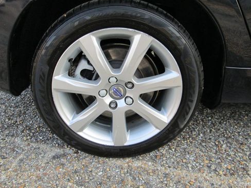 Used 2017 Volvo V60 T5 Premier w/ Convenience Package image 17