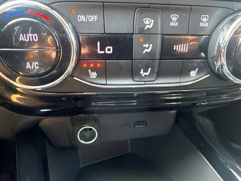 Used 2025 Chevrolet Trax ACTIV w/ Driver Confidence Package FWD image 11