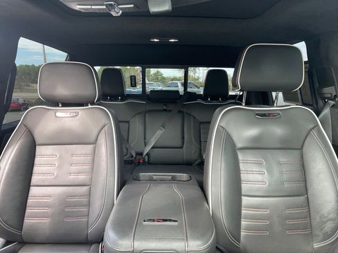 Used 2024 GMC Sierra 2500 AT4X image 28