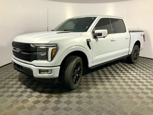 Used 2025 Ford F150 Platinum image 8
