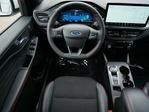 Certified 2025 Ford Escape ST-Line Select w/ Tech Pack #2 AWD/4WD image 12