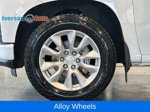 Used 2021 Chevrolet Silverado 1500 Custom AWD/4WD image 11