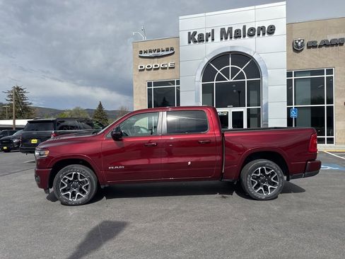 Used 2025 RAM 1500 Laramie w/ Sport Appearance Package AWD/4WD image 5