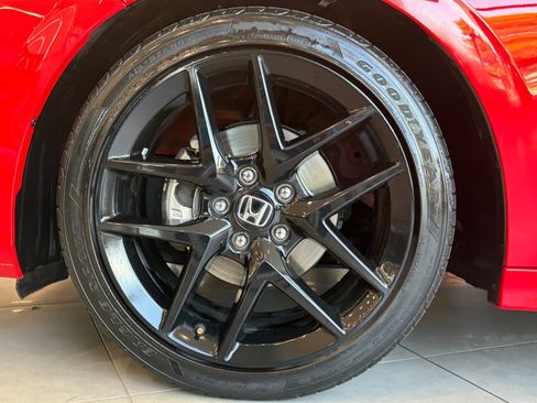 Used 2023 Honda Civic Sport image 11