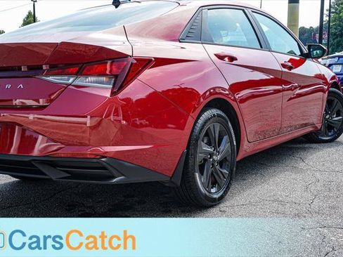 Used 2022 Hyundai Elantra SEL FWD image 5