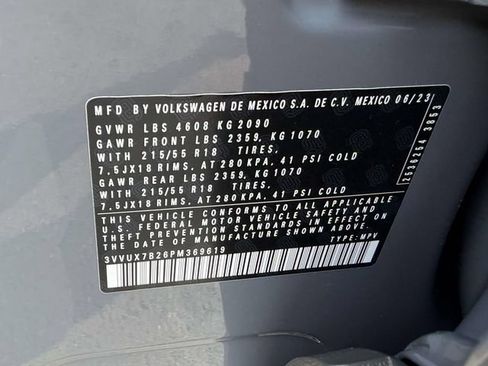 Used 2023 Volkswagen Taos SE AWD/4WD image 16