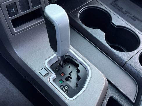 Used 2010 Toyota Sequoia Limited image 26