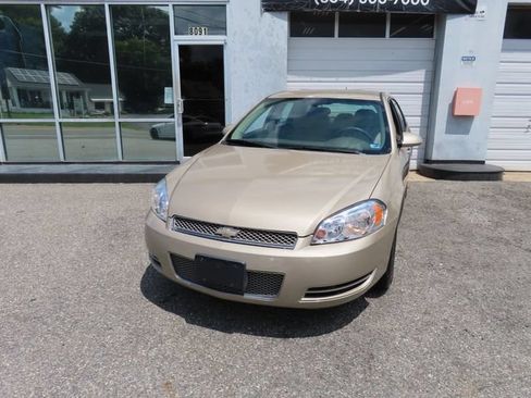 Used 2008 Chevrolet Impala LT FWD image 2