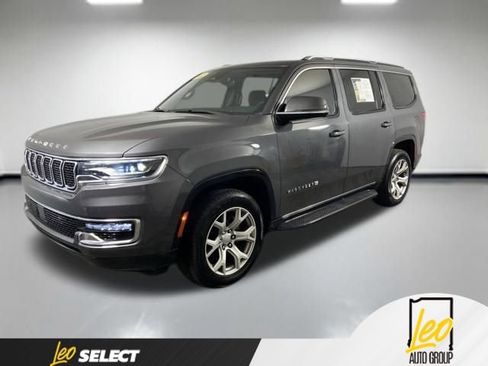 Used 2022 Jeep Wagoneer Series I w/ Premium Group I AWD/4WD image 1