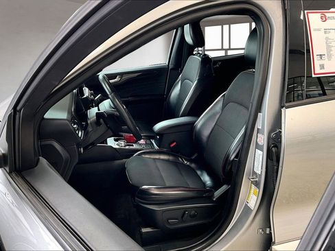 Used 2024 Ford Escape ST-Line w/ Cold Weather Package image 26