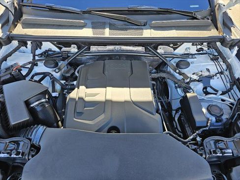 New 2025 Audi Q5 Premium image 9