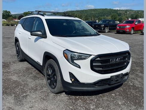 Used 2020 GMC Terrain SLT w/ Preferred Package AWD/4WD image 1