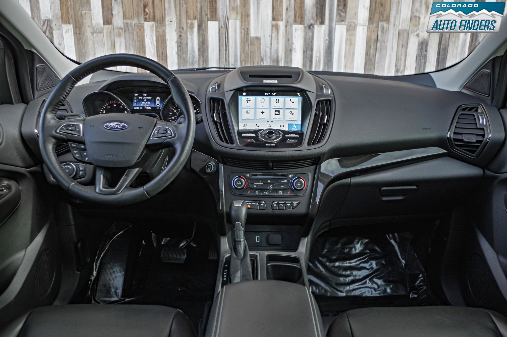 Used 2017 Ford Escape Titanium w/ Equipment Group 301A AWD/4WD image 17
