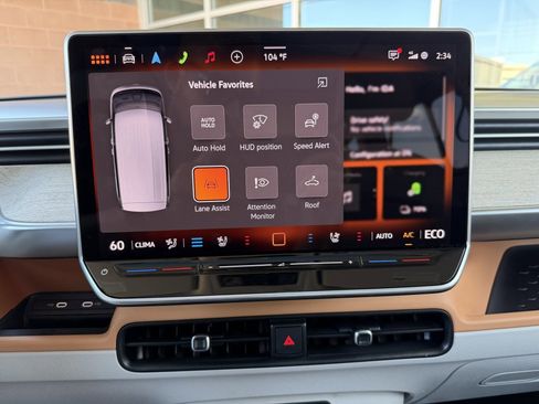 Used 2025 Volkswagen ID. Buzz Pro S Plus AWD/4WD image 24