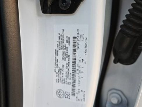Certified 2022 Ford F250 Lariat w/ Tremor Off-Road Package AWD/4WD image 19
