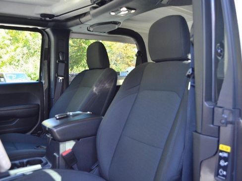 Used 2021 Jeep Wrangler Sport image 18