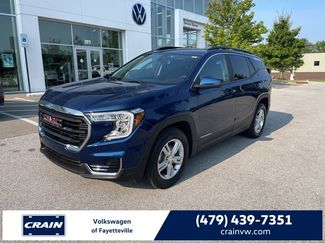 Used 2022 GMC Terrain SLE w/ Driver Convenience Package image 1
