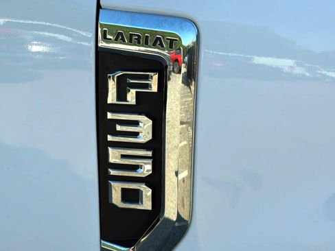 Used 2020 Ford F350 Lariat w/ Lariat Ultimate Package AWD/4WD image 9