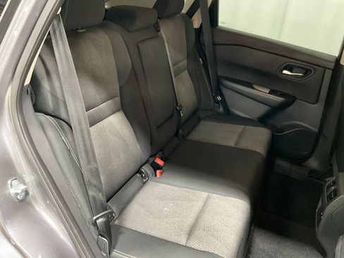 Used 2025 Nissan Rogue SV AWD/4WD image 24
