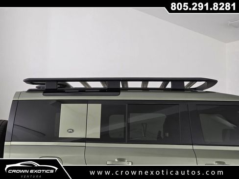 Used 2022 Land Rover Defender 110 X-Dynamic SE AWD/4WD image 7
