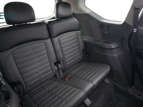 Used 2024 Kia EV9 Land AWD/4WD image 26
