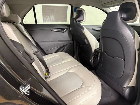 New 2026 Kia Niro EX FWD image 17