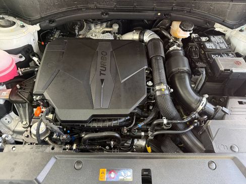 Used 2026 Hyundai Santa Fe SEL FWD image 31