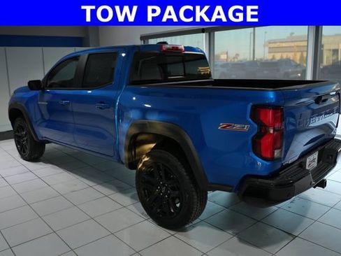 Used 2024 Chevrolet Colorado Z71 w/ Z71 Convenience Package 2 image 4