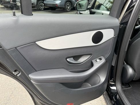 Certified 2022 Mercedes-Benz GLC 300 image 23