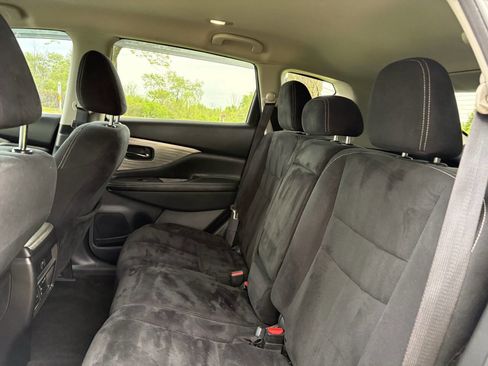 Used 2018 Nissan Murano SV AWD/4WD image 27