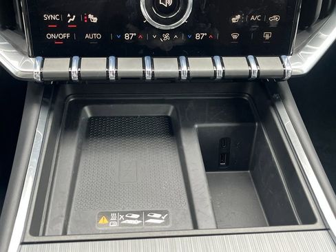 New 2026 GMC Acadia Elevation w/ Black Edition image 32