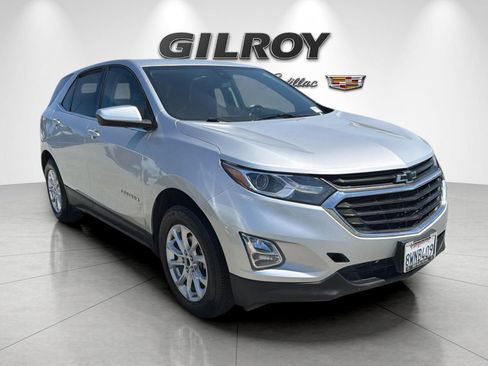 Used 2020 Chevrolet Equinox LT FWD image 2