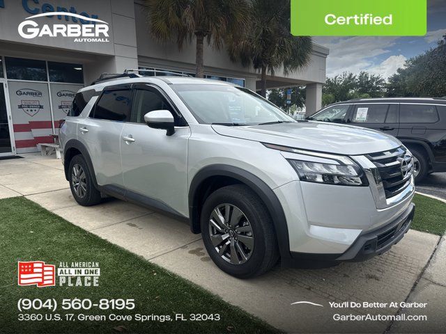 Used 2024 Nissan Pathfinder SV w/ Cargo Package FWD image 1