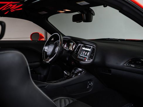 Used 2019 Dodge Challenger SRT Hellcat Redeye RWD image 40