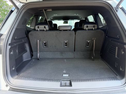 Used 2024 GMC Acadia AT4 w/ Luxury Package AWD/4WD image 36