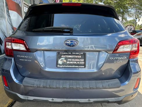 Used 2017 Subaru Outback 3.6R Limited AWD/4WD image 4