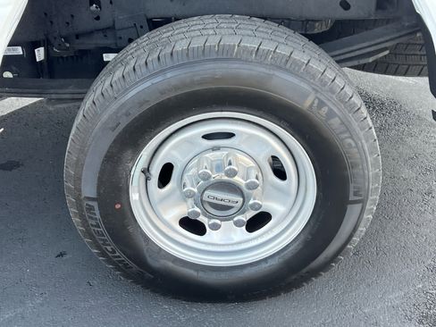 Certified 2024 Ford F250 XL image 14