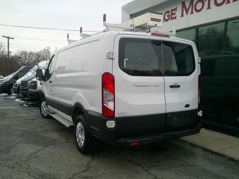 Used 2016 Ford Transit 250 130 Low Roof w/ Exterior Upgrade Package image 5