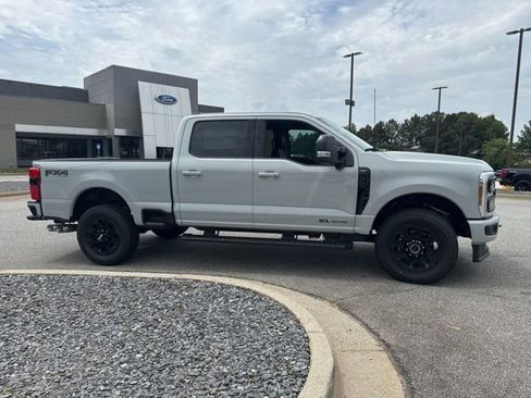 New 2026 Ford F250 Lariat w/ Black Appearance Package AWD/4WD image 1