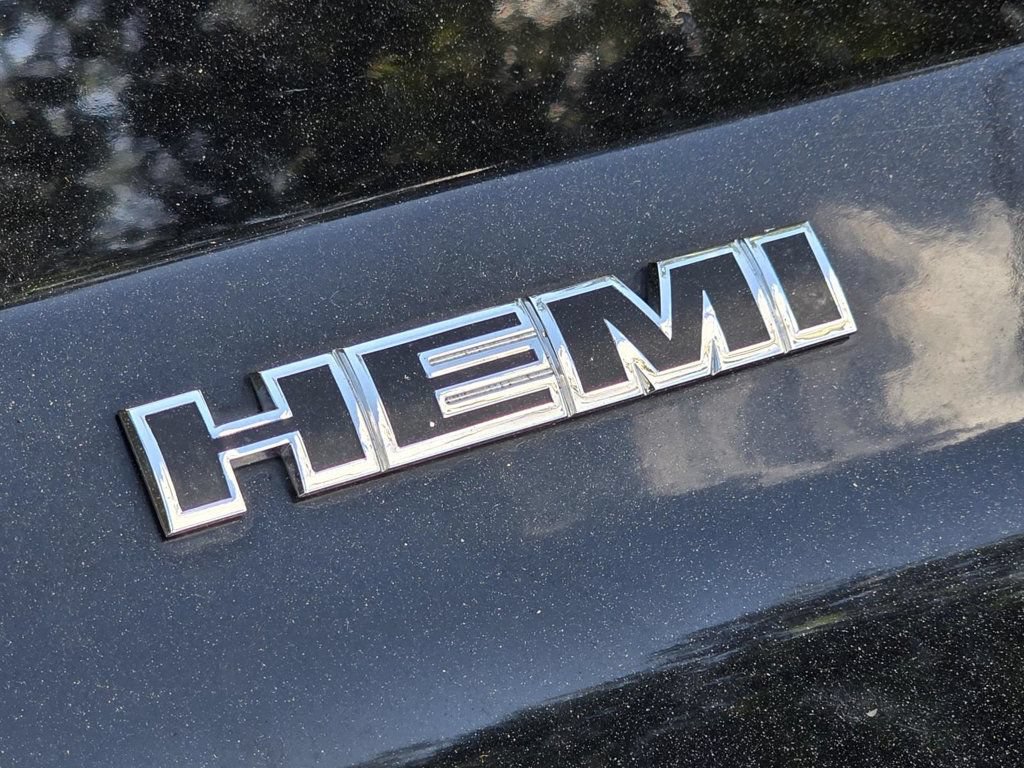 Used 2009 Dodge Challenger R/T RWD image 21