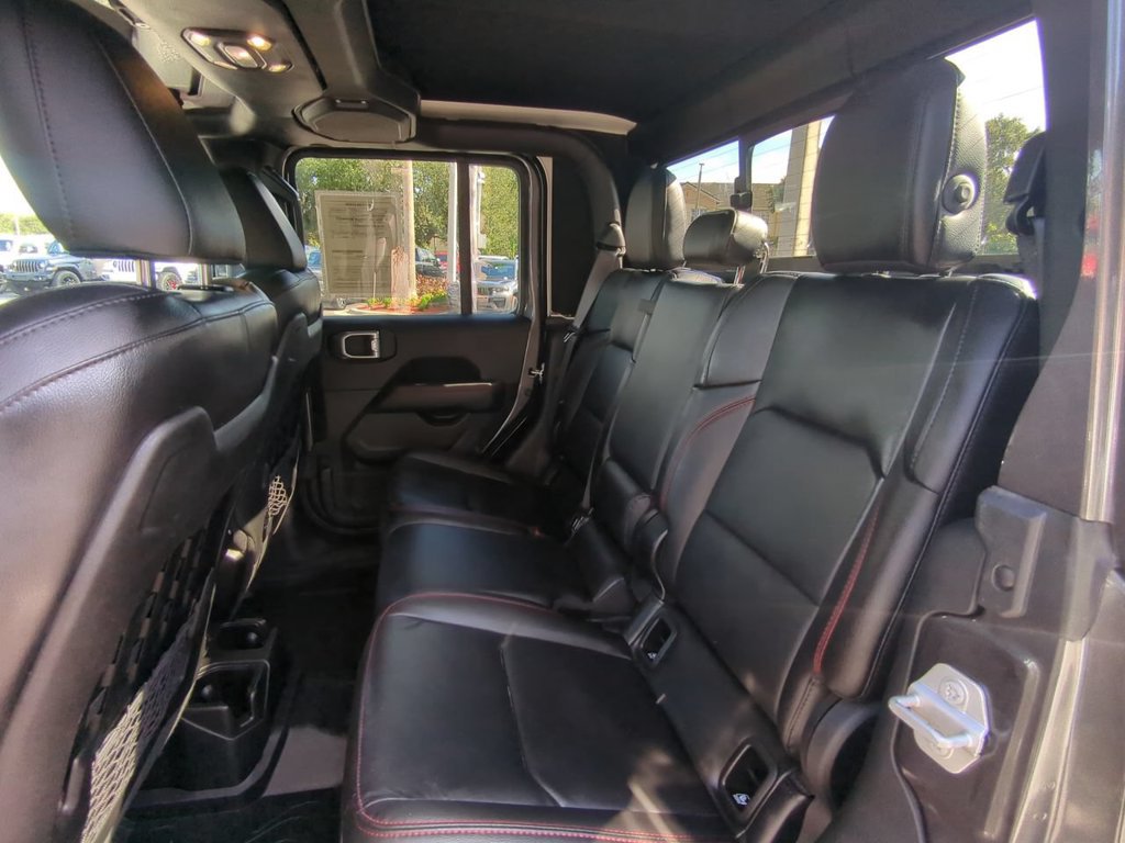 Used 2021 Jeep Gladiator Rubicon AWD/4WD image 15
