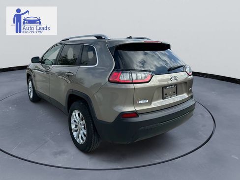 Used 2019 Jeep Cherokee Latitude w/ Popular Appearance Group image 8