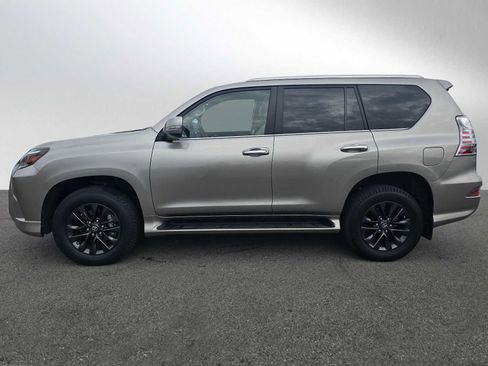 Used 2023 Lexus GX 460 Premium image 2
