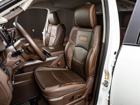 Used 2025 RAM 3500 Longhorn image 30