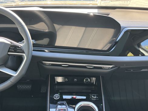 Used 2026 Audi A6 Premium Plus image 25