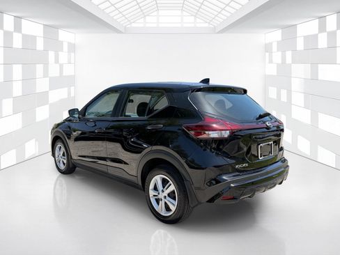 Certified 2025 Nissan Kicks Play S FWD image 5